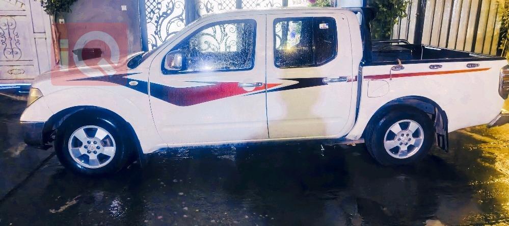 نیسان نەڤارا